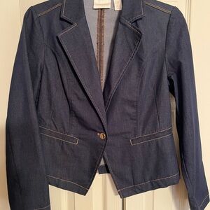 NWOT Chico's Dark Blue Denim Blazer. Chicos size 0 (6/8)
